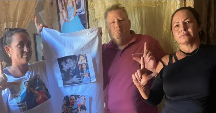El diplomático Mike Hammer se reúne con disidentes en visitas a barrios de Cuba